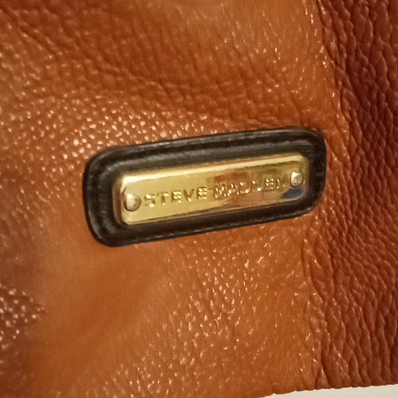 Steve Madden Large Hobo Faux Leather Purse - Picture 4 of 7
